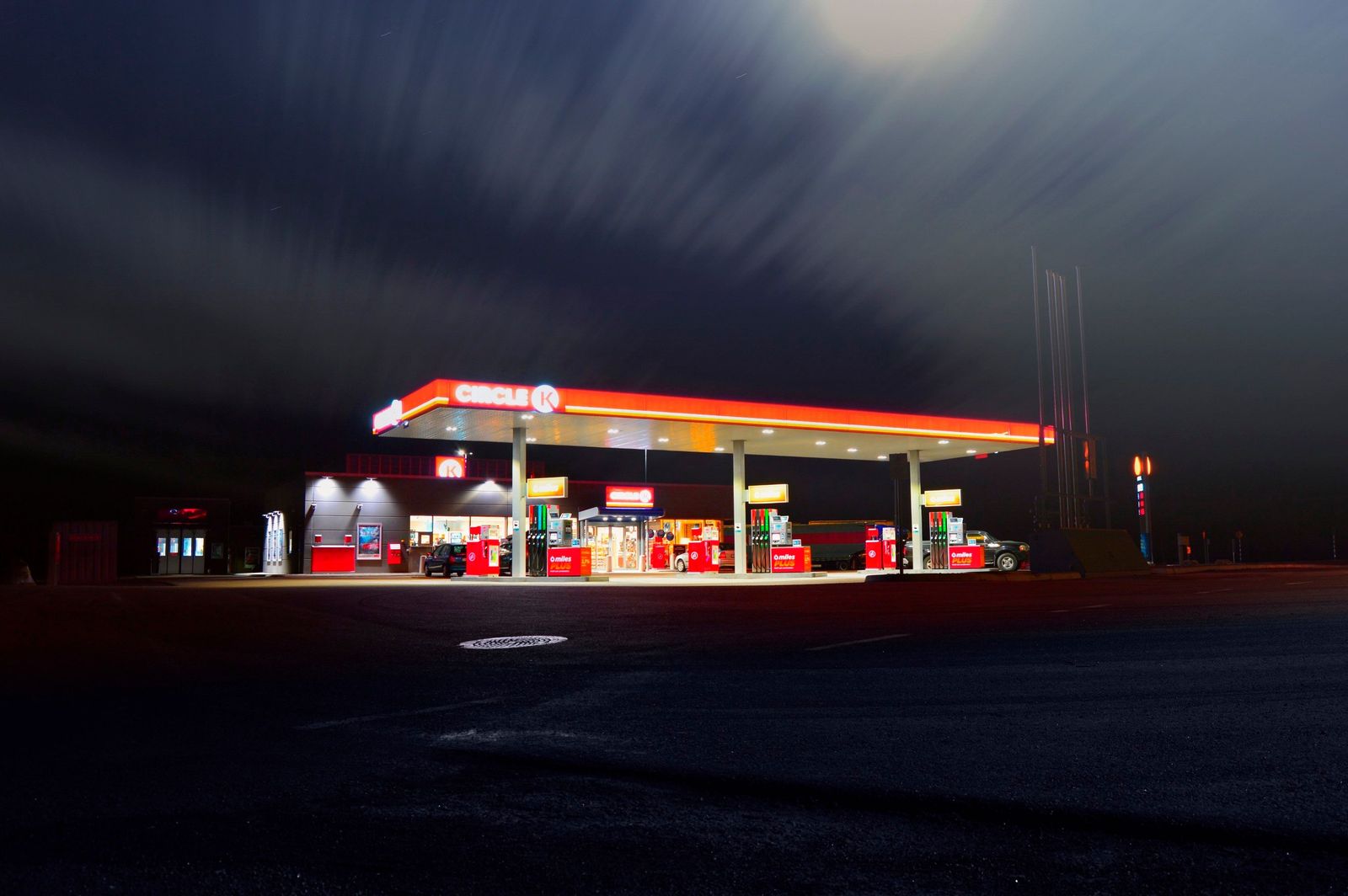 Convenience store and gas station property financed in metro Atlanta